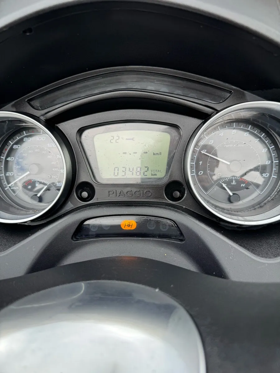 Piaggio mp3 sport! - Image 4