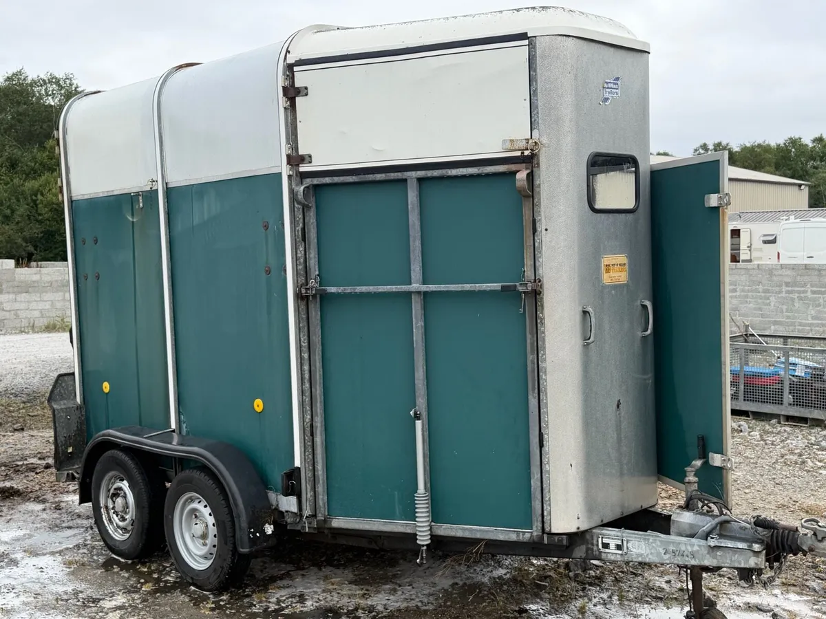 505 horsebox - Image 2