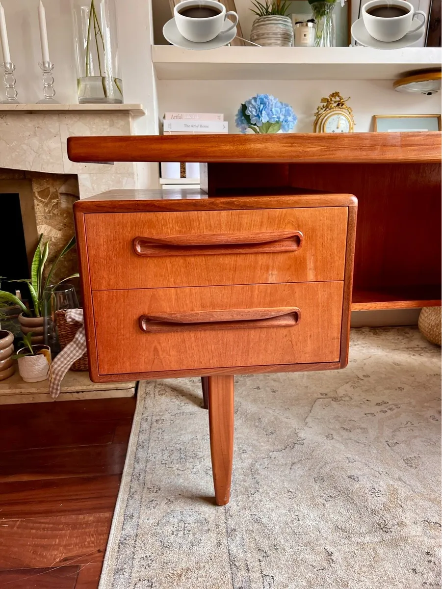 Mid century G plan desk - Image 3