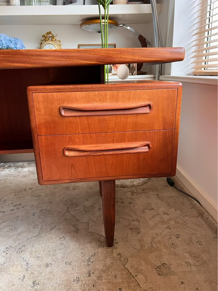 Mid century G plan desk - Image 2