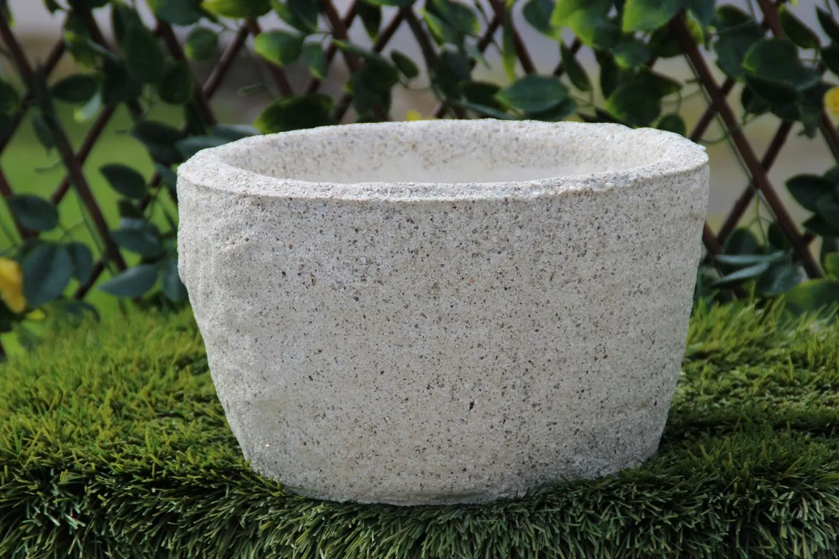 Reconstituted Granite round Flower Pot - Image 2