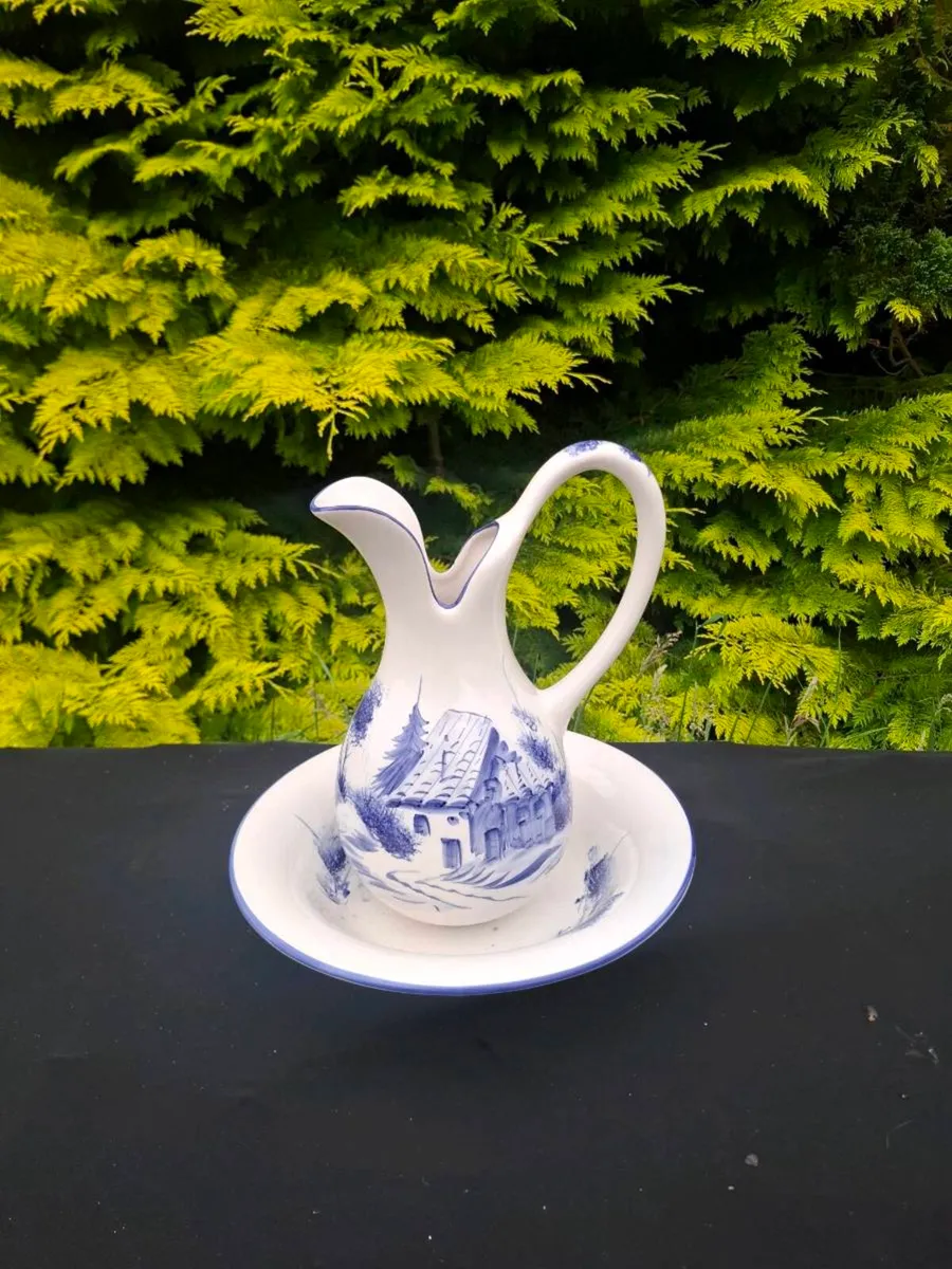 Blue vintage washing bassin set - Image 2