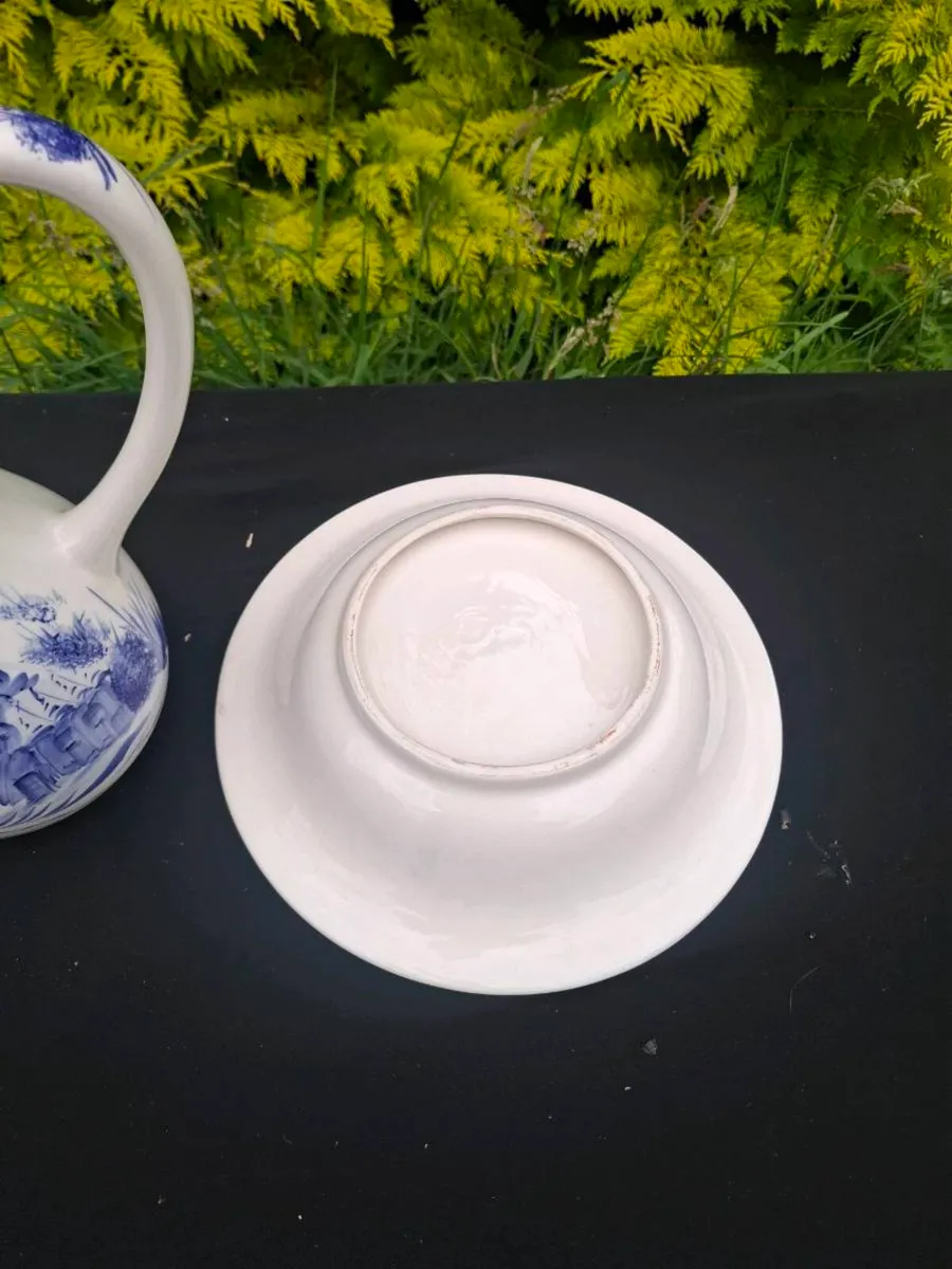 Blue vintage washing bassin set - Image 3