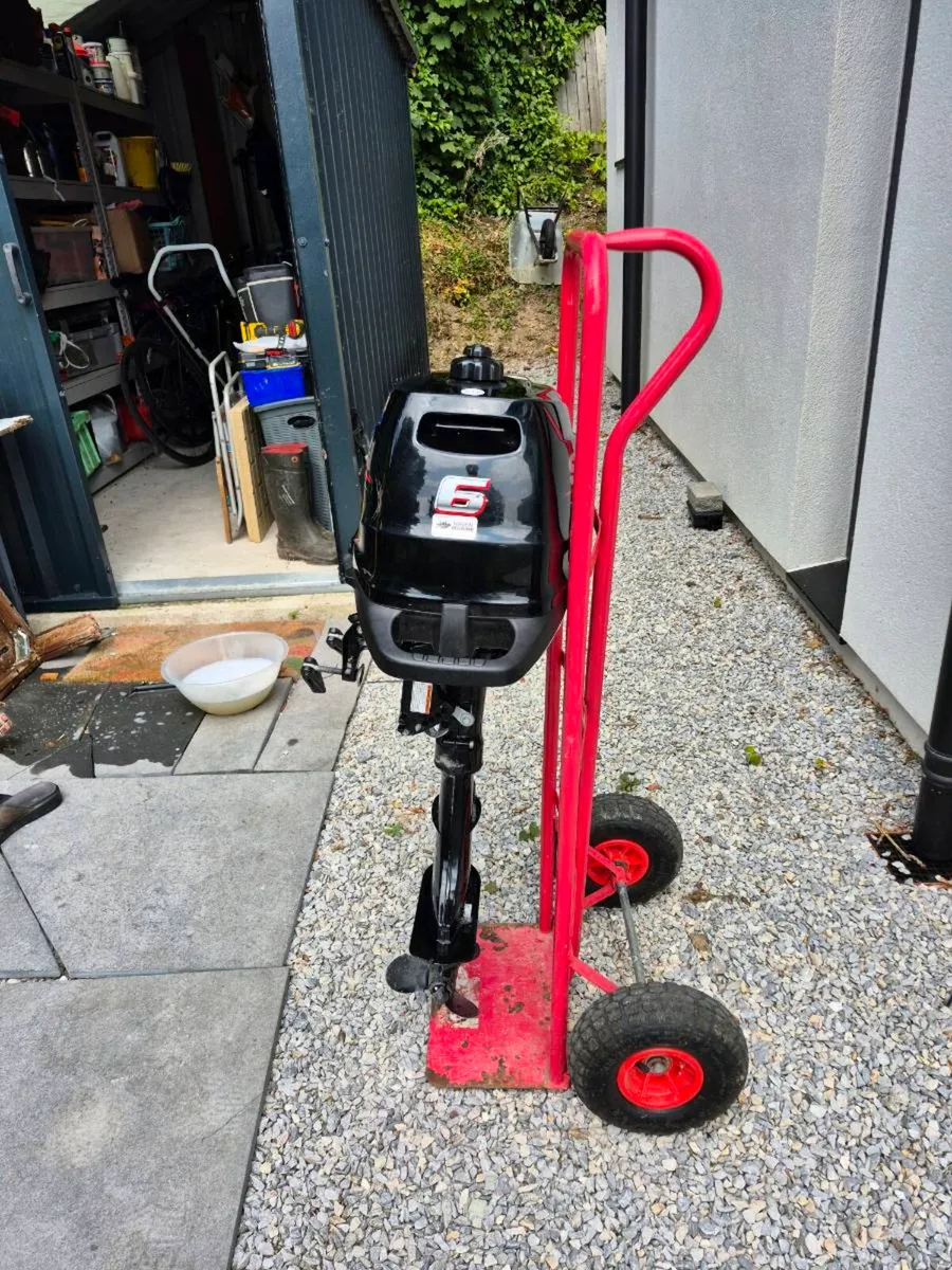 Suzuki 6hp outboard - Image 2