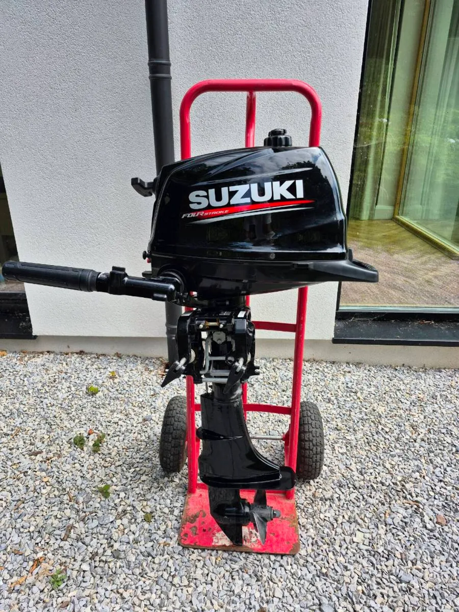 Suzuki 6hp outboard - Image 1