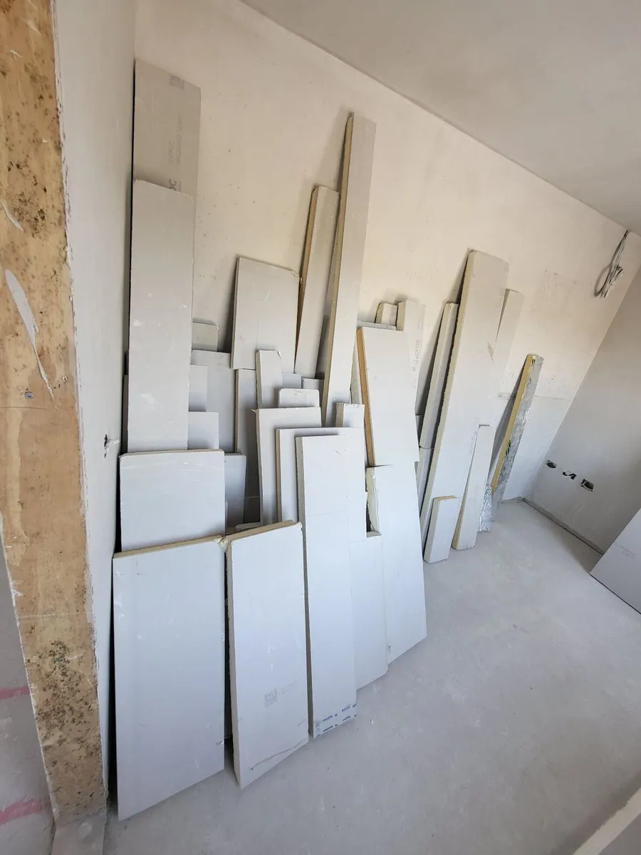 Insulation off cuts - Image 1