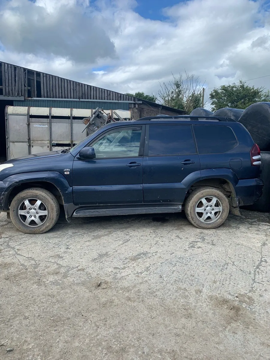 Toyota Land Cruiser - Image 2
