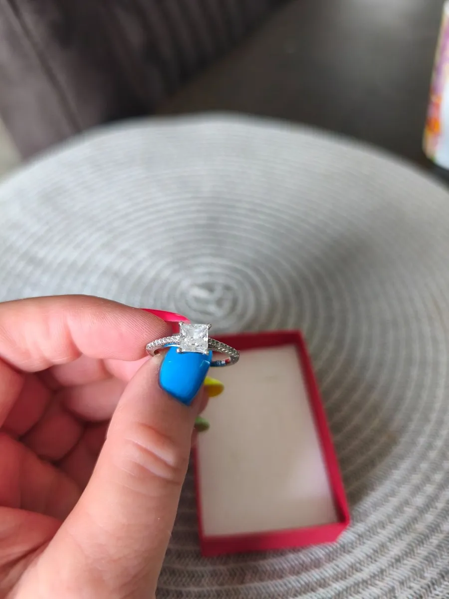 Silver ring - Image 2