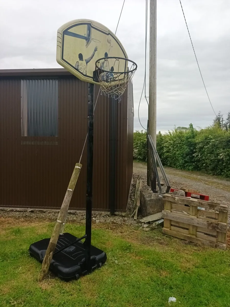 Basketball Hoop on Stand - Image 3