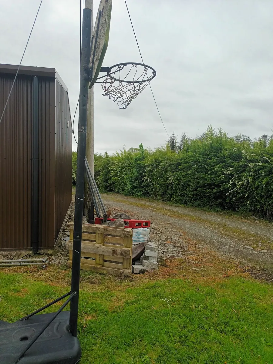 Basketball Hoop on Stand - Image 4