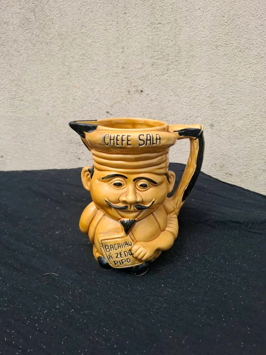 Large portuguese pitcher - Image 1