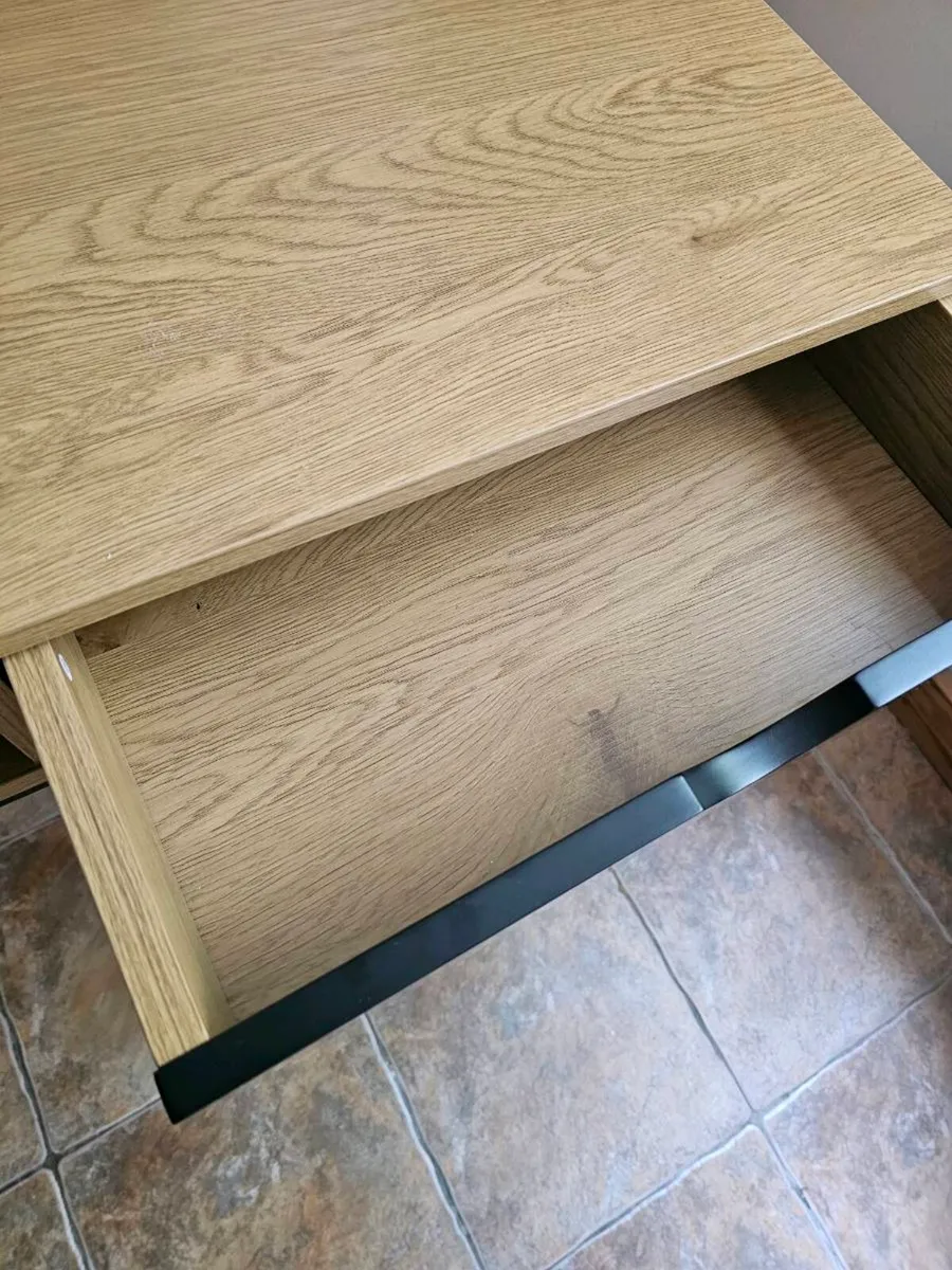 Office desk - Image 3