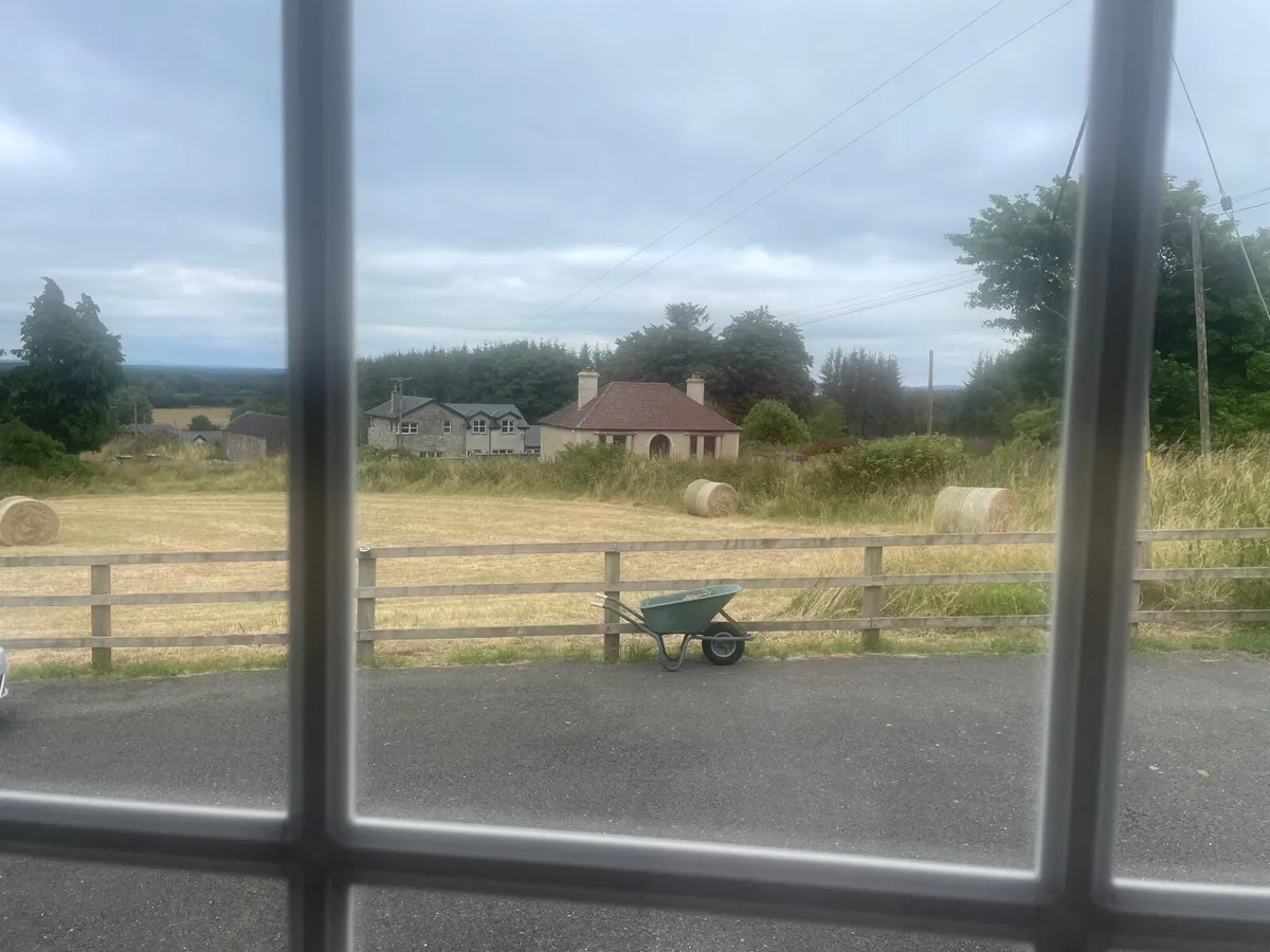 8 organic Bales of hay fir €25 each