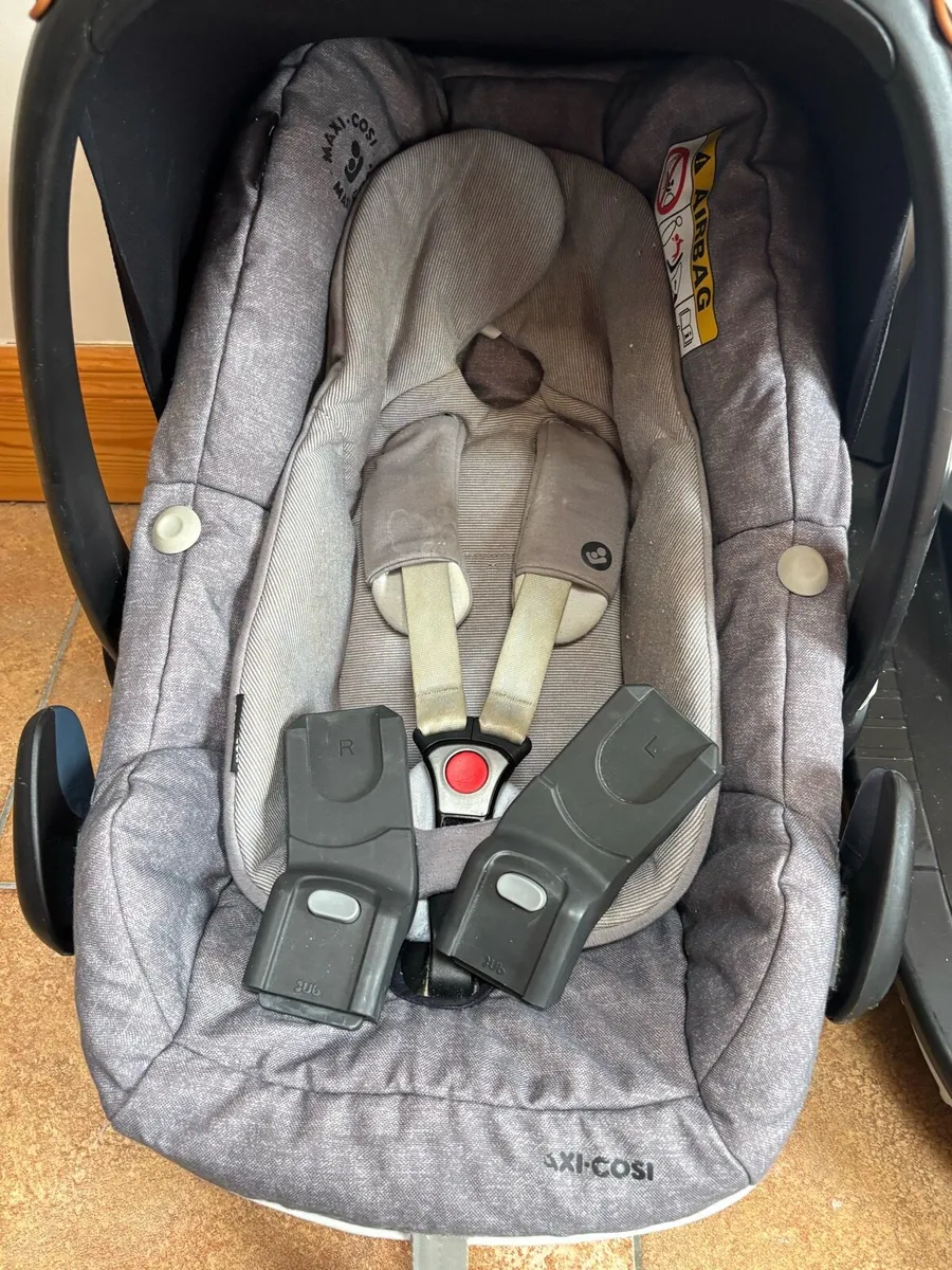 Maxi Cosi Car Seat Bundle - Image 4