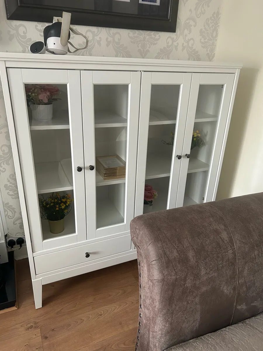Console tables - Image 1