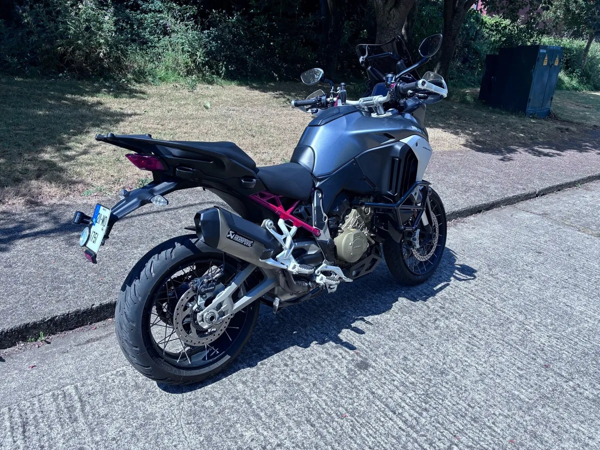 Ducati Multistrada V4s - Image 2