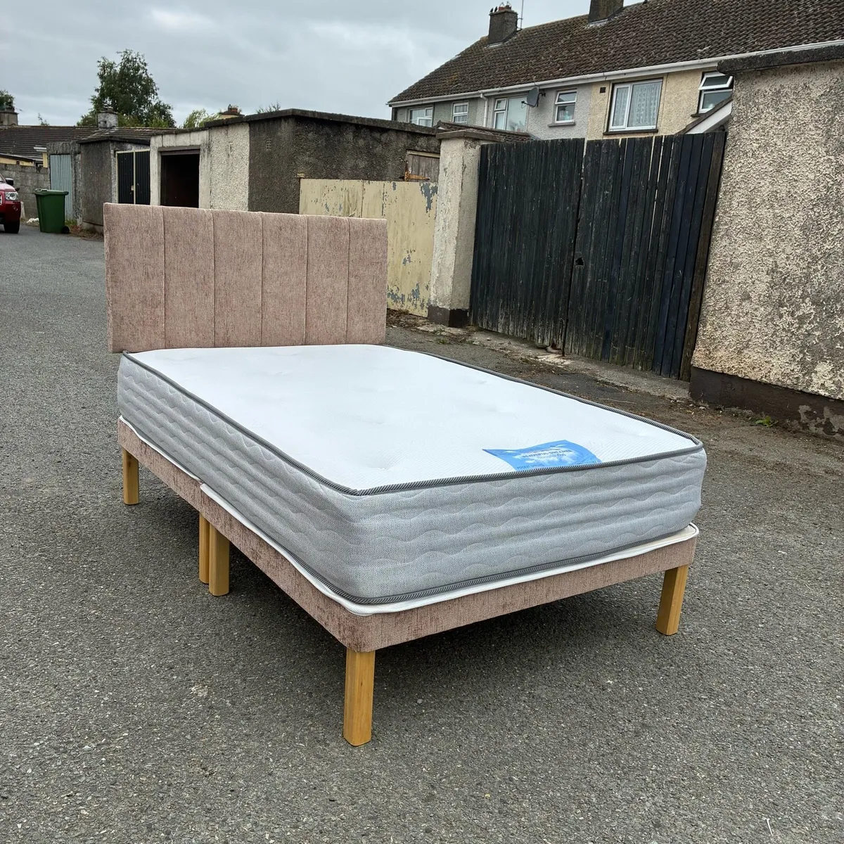 Like New 4ft Small Double Bed & Mattress - Image 2