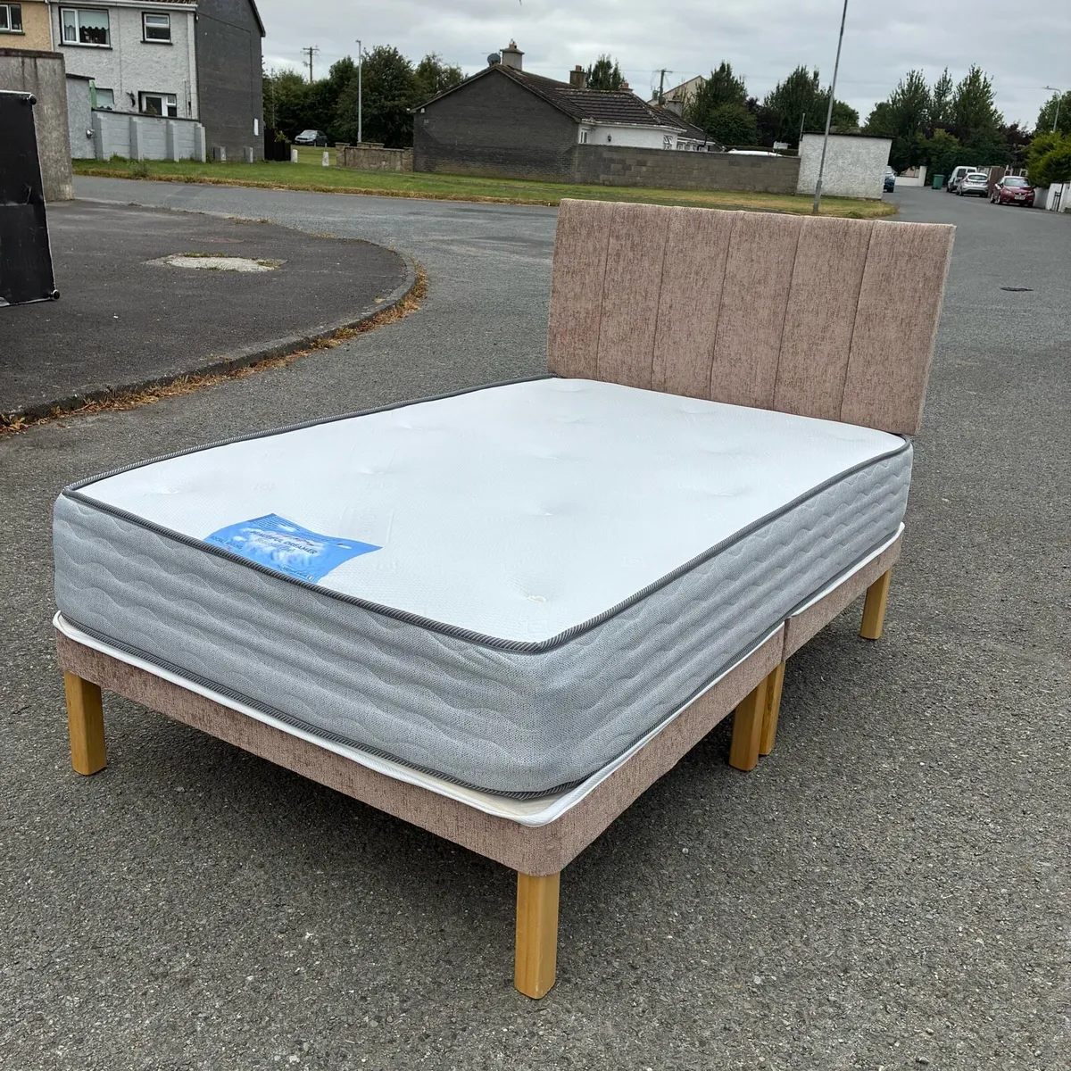Like New 4ft Small Double Bed & Mattress - Image 3
