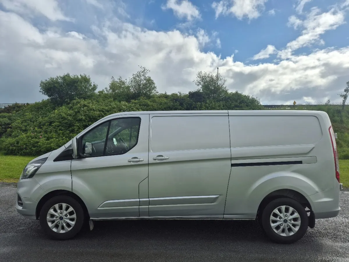 2023 Ford Transit Custom 300L LIMITED EDITION 2.0 - Image 4