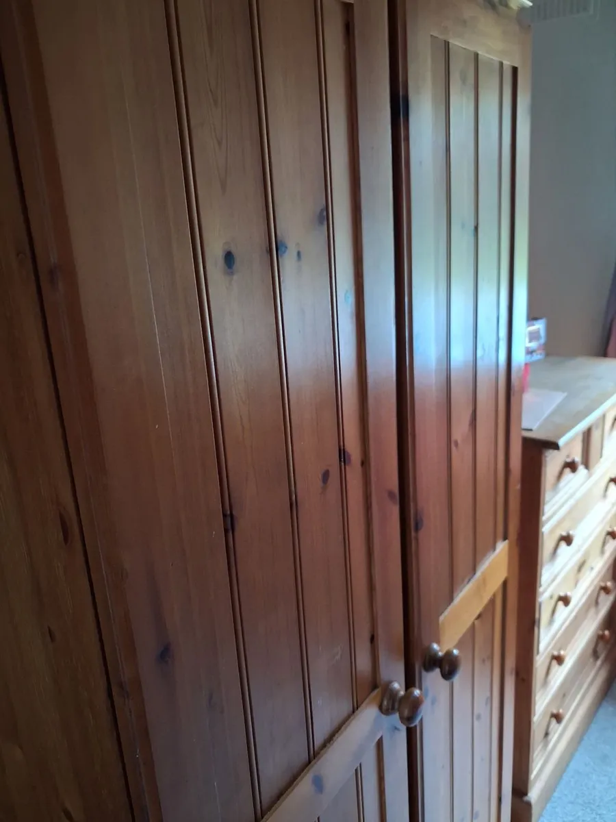 Pine wardrobe - Image 1