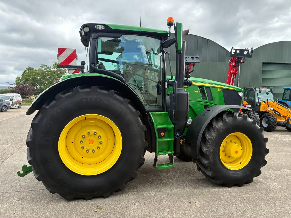John Deere 6R215 - Image 4