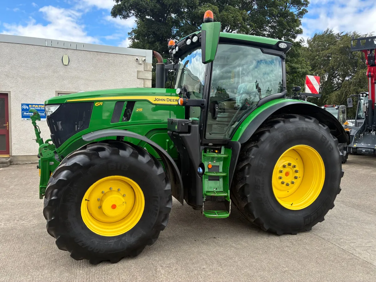 John Deere 6R215 - Image 1