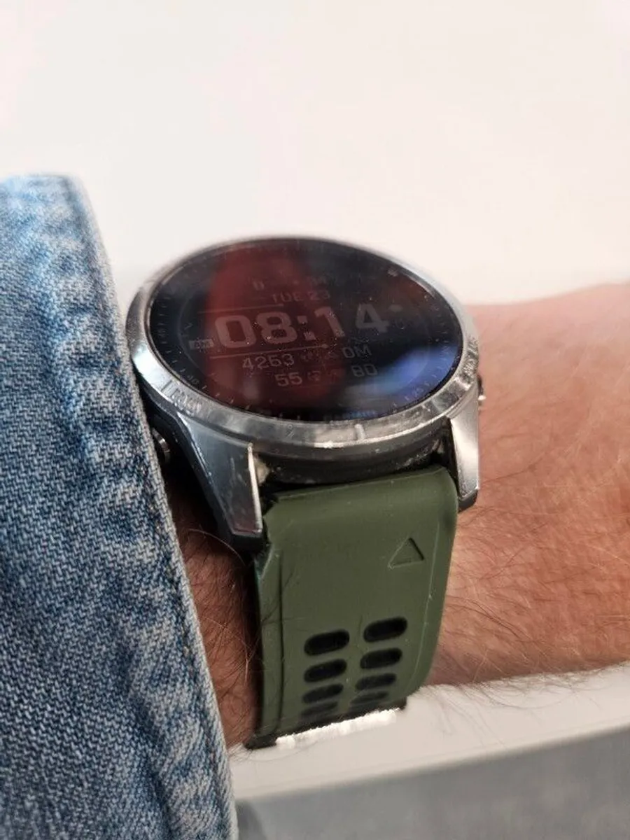 Garmin Fenix 7s with AMOLED Touchscreen and Warranty - Image 3