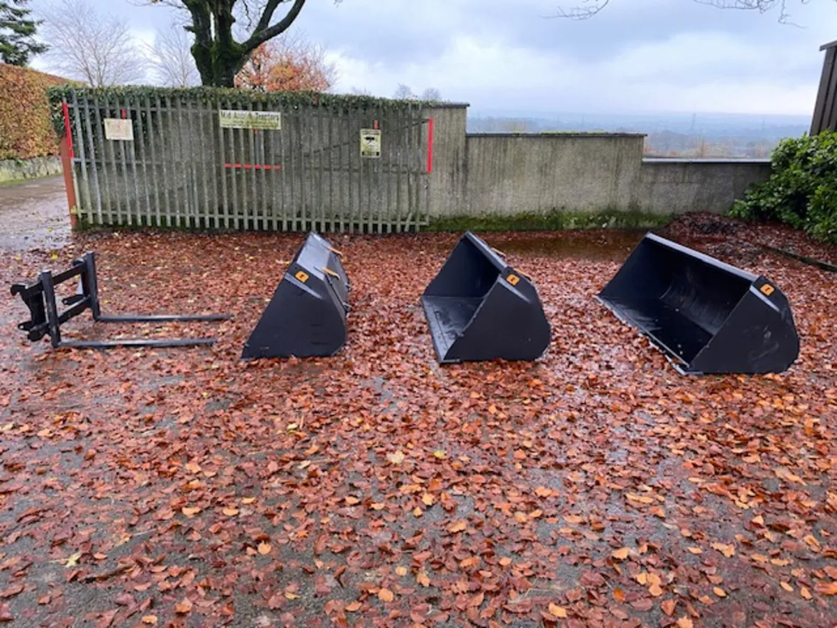 Quicke/Alo 6ft, 7ft & 8ft buckets c/w Euro bracket - Image 4