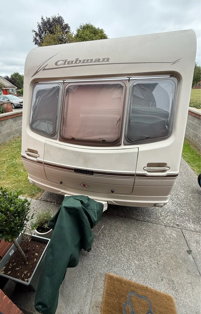 Clubman 400-2 Lunar Caravan - Image 3