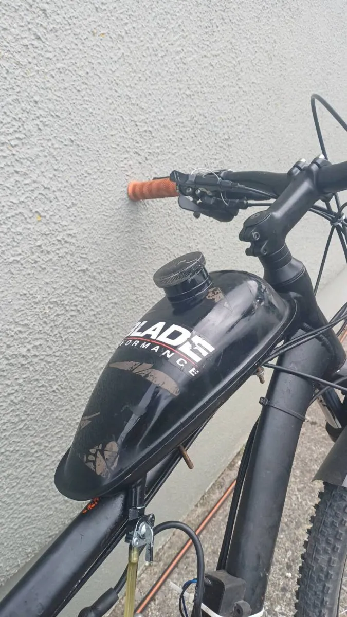 Engine bike 80cc barely used! - Image 3