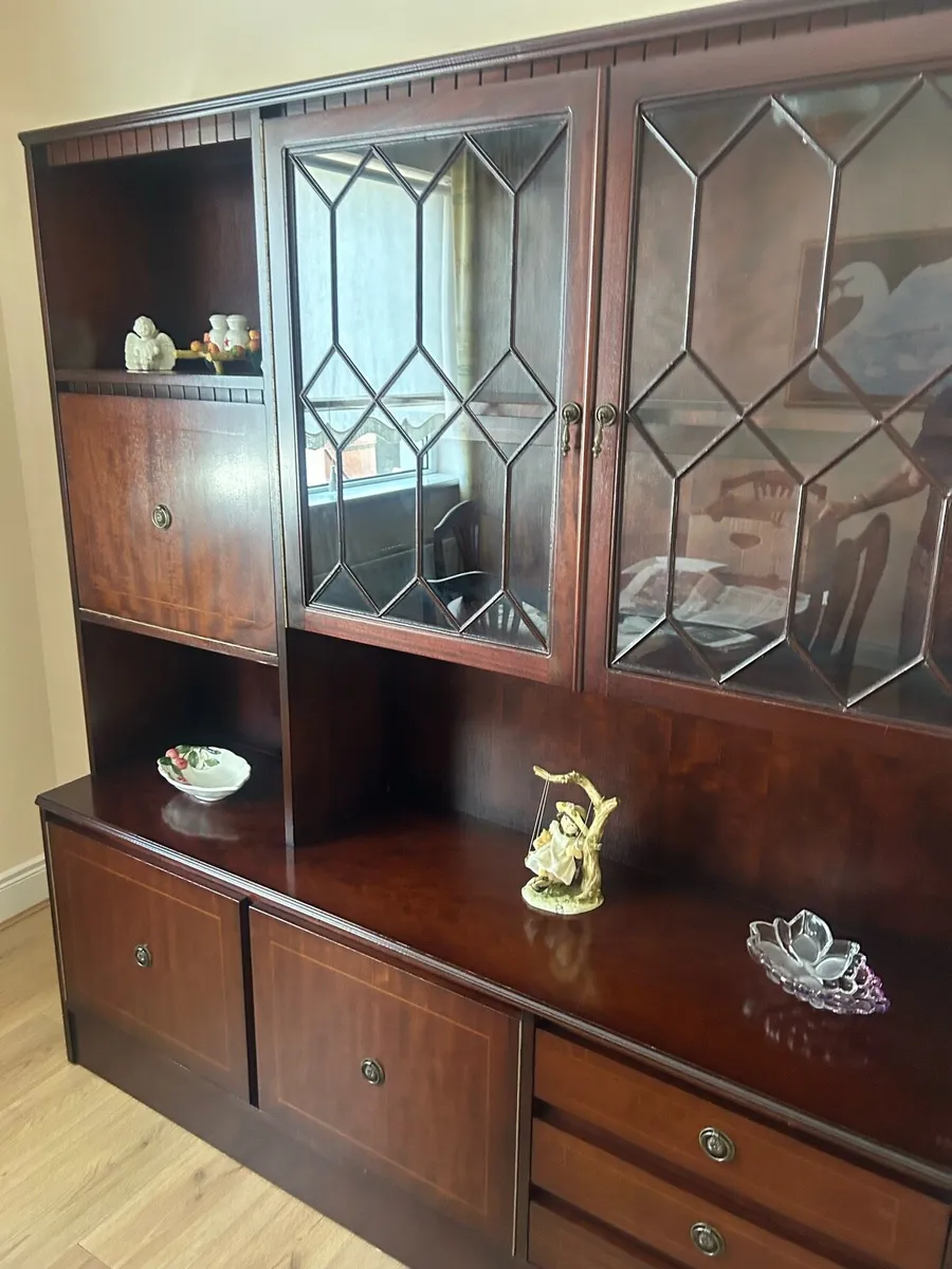 Dining room suite - Image 1