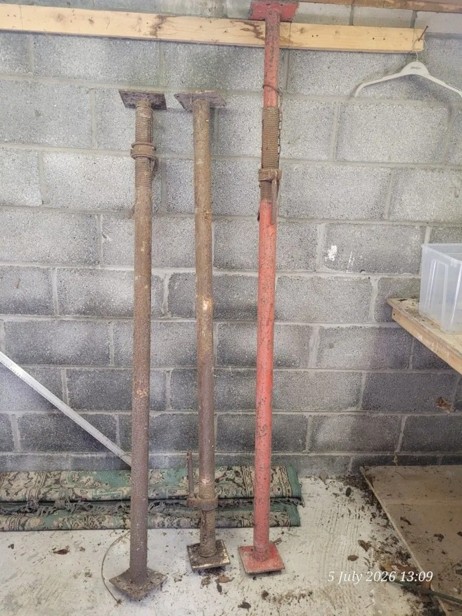 Acrows x 12 - Image 2