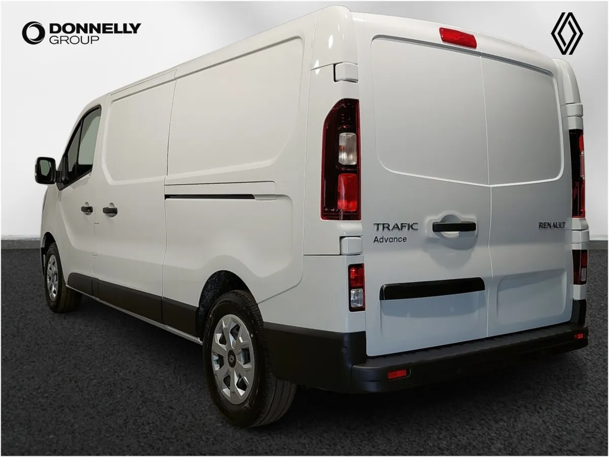 Renault Trafic Lwb Diesel Advance - Image 2