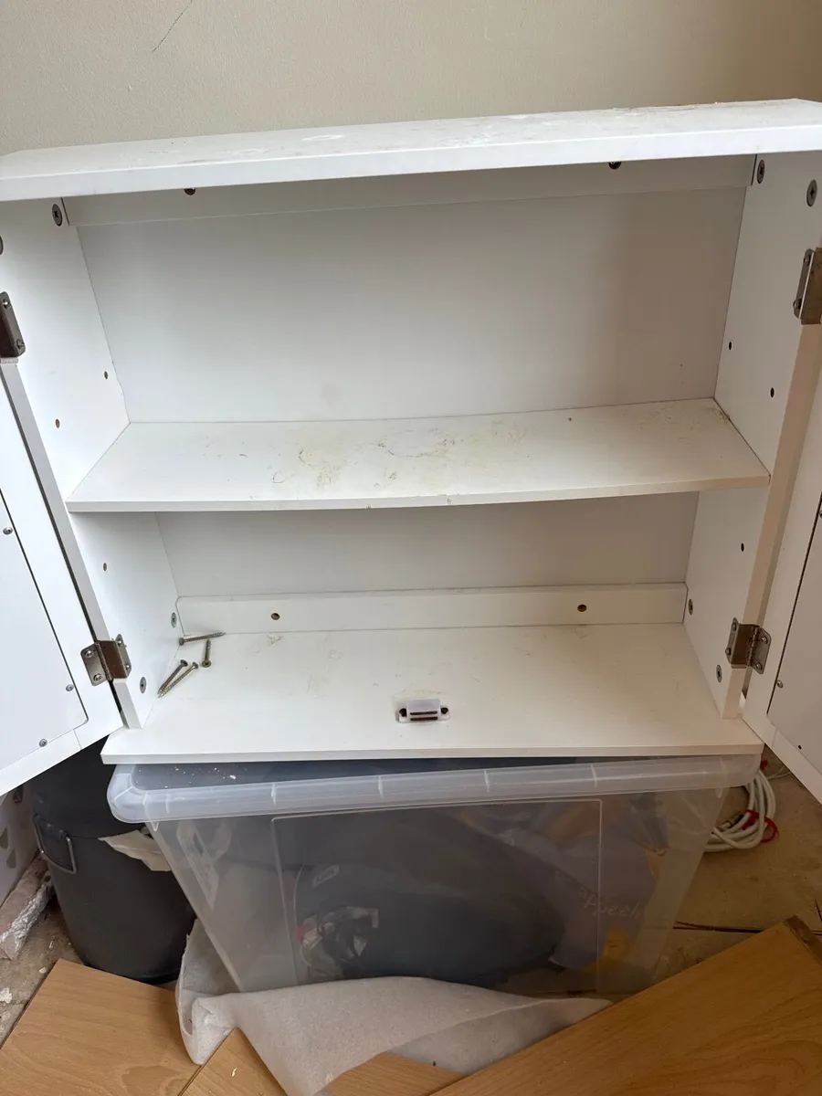 Bathroom cabinet - Image 1