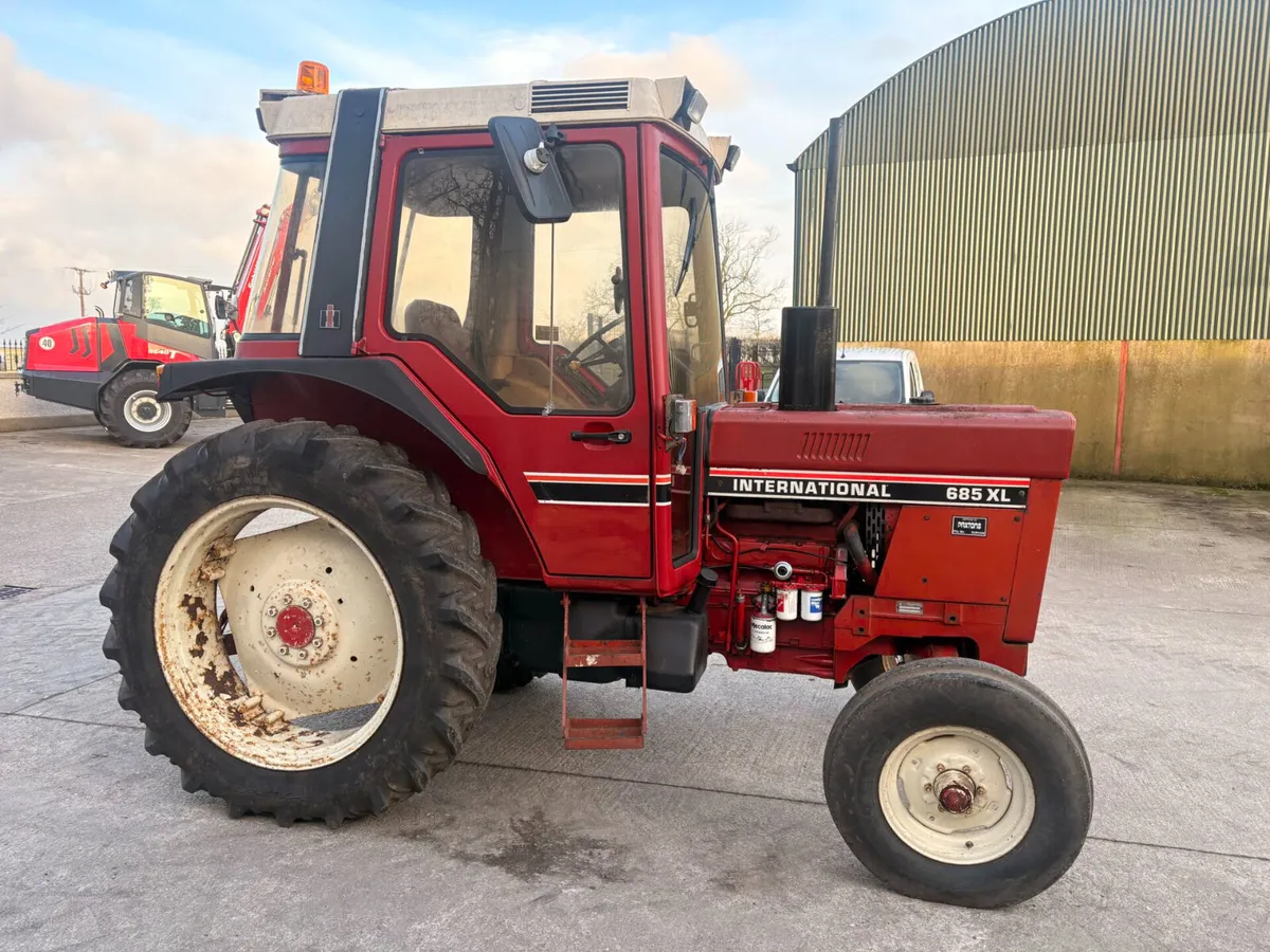 International 685XL - Image 4