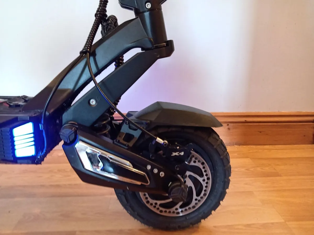 Electric Scooter Vsett 10 Apex Serviced Trade In - Image 2