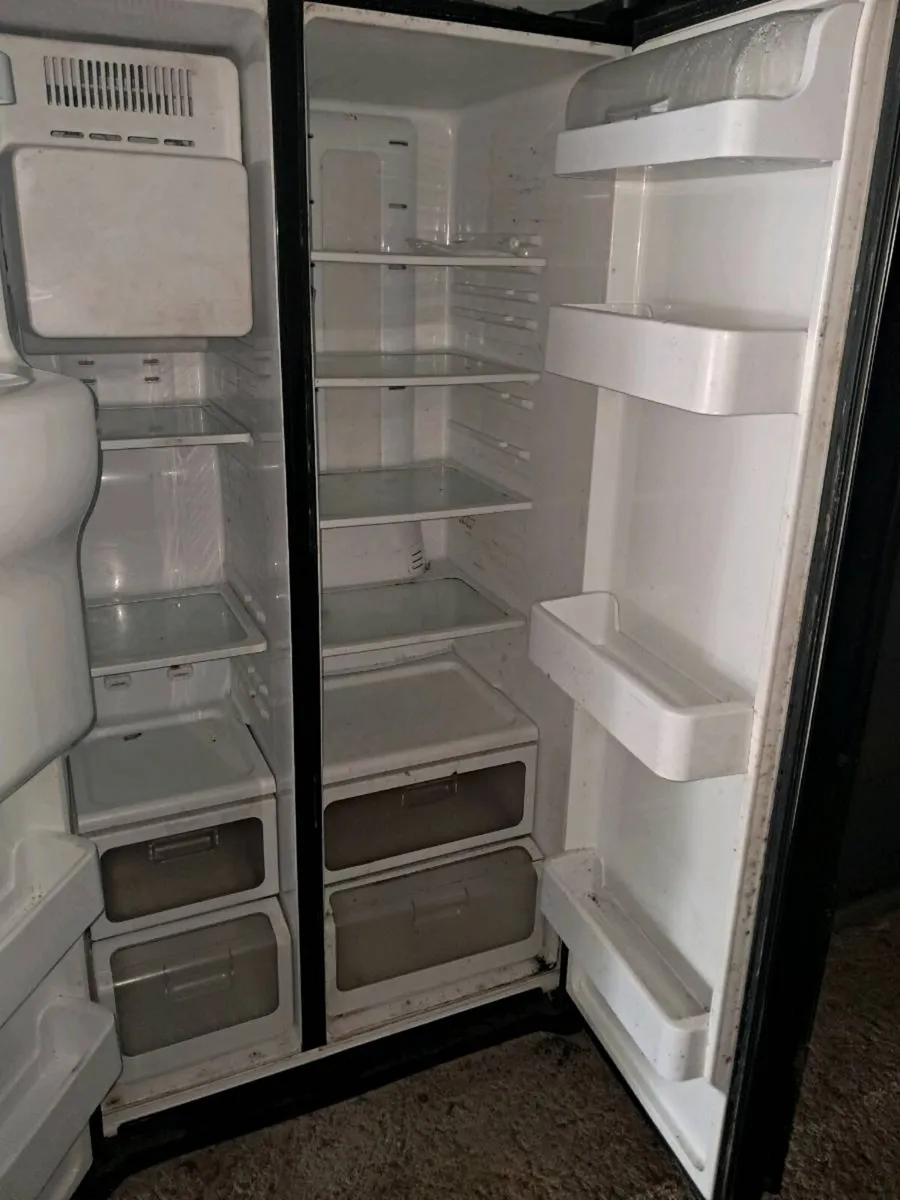 Fridge freezer - Image 4