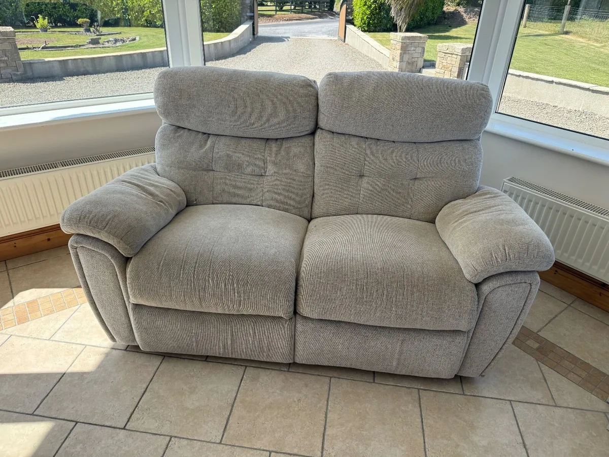 2 Piece Suite of furniture Manual Recliner - Image 3