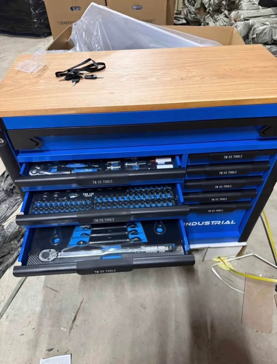 BRAND NEW 13DRAWER TOOL CHEST FULL OF TOOLS - Image 2