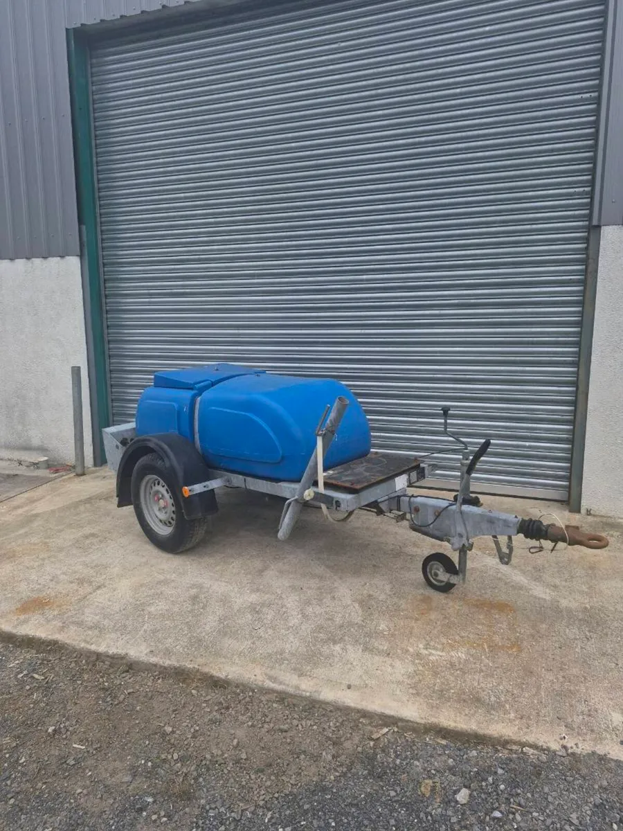 Western Water Bowser. - Image 1