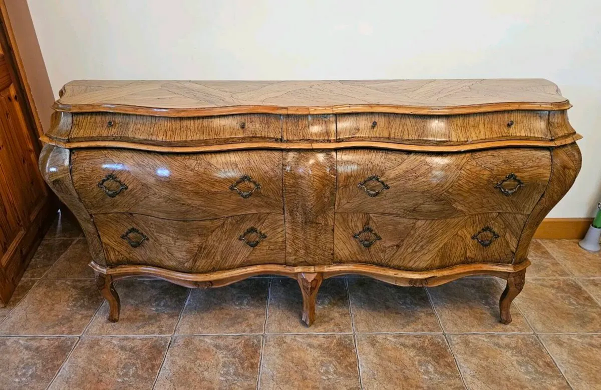 STUNNING FRENCH ROCOCO CHEST – SOLID WOOD - Image 3