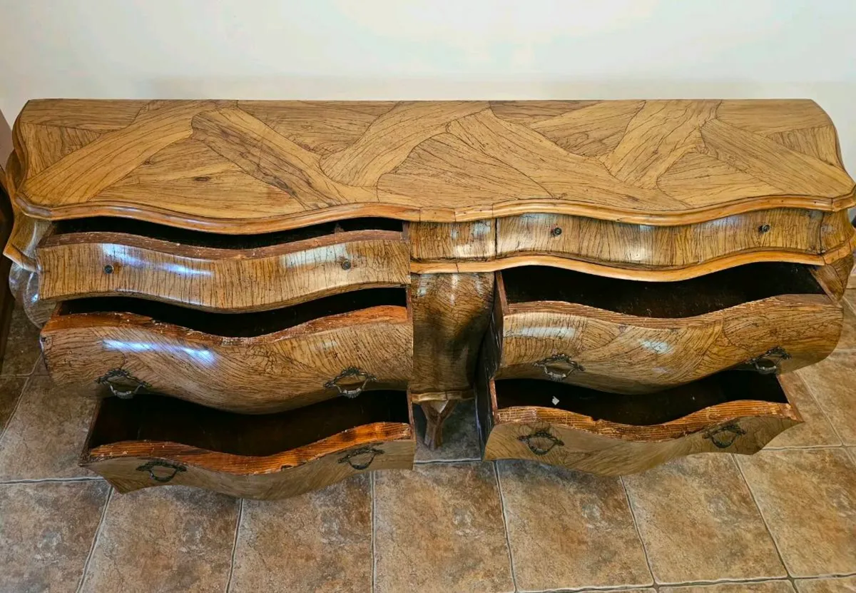STUNNING FRENCH ROCOCO CHEST – SOLID WOOD - Image 4