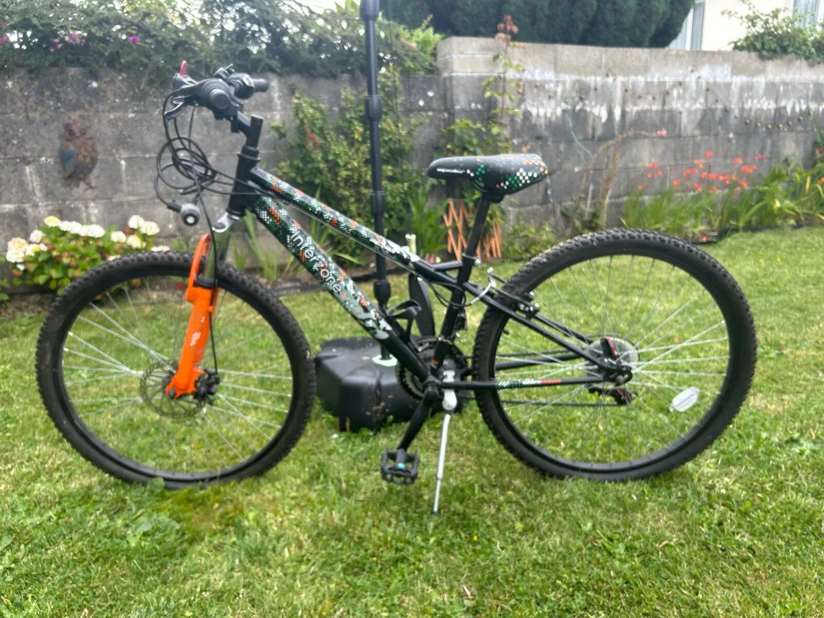Bikes, bike car rack - Image 2