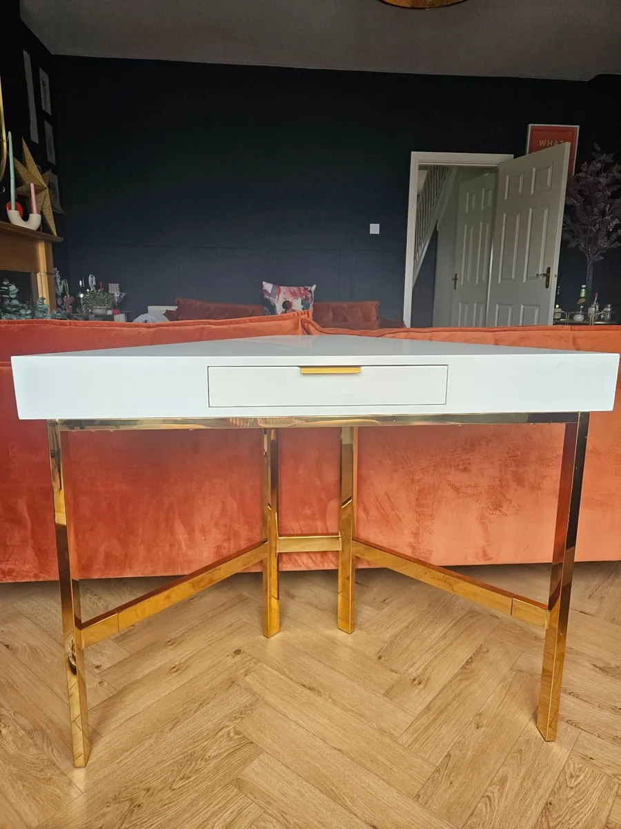 Corner Desk - Image 2