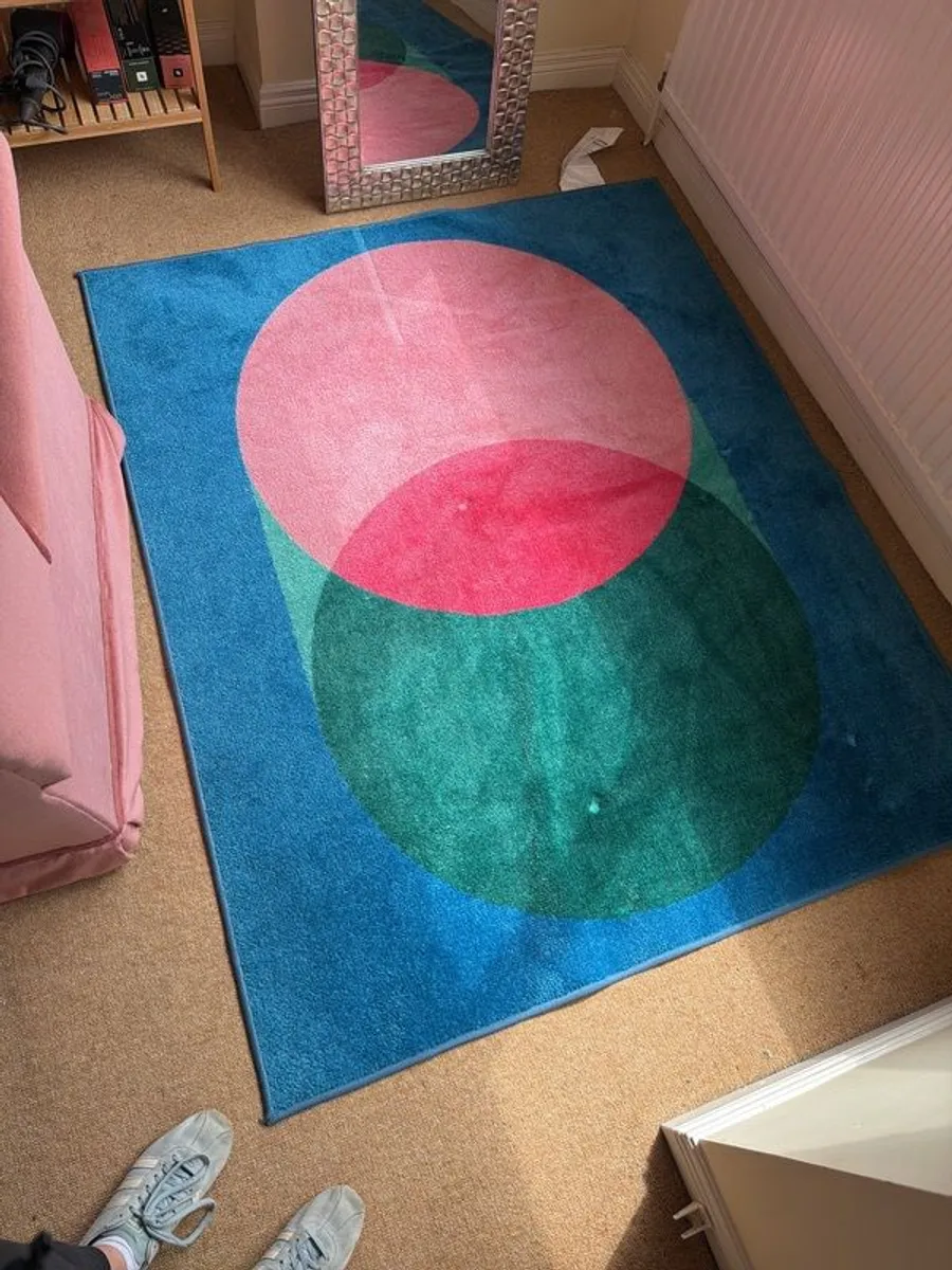 Colourful rug, perfect for kids room - Image 1