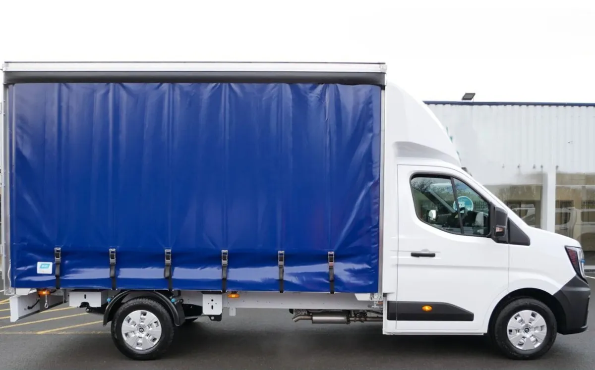 VB - 2026 Renault Master CurtainSider Van - Image 1