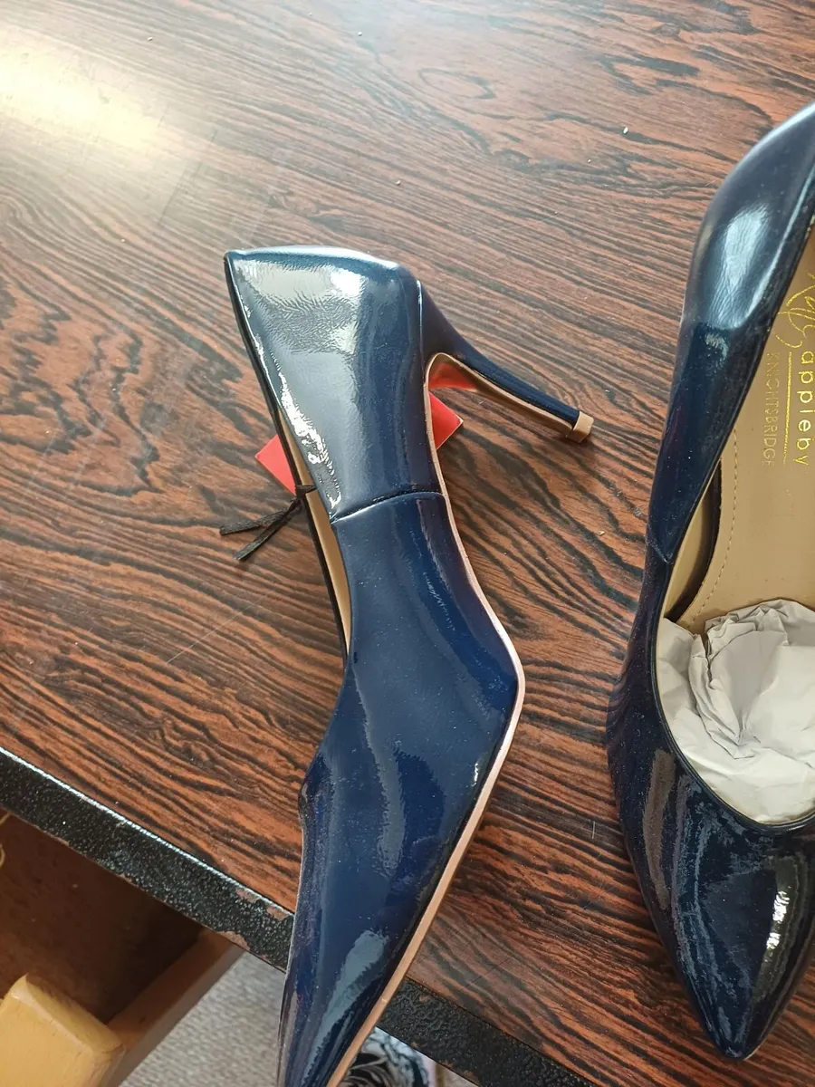 Shoes - Image 3