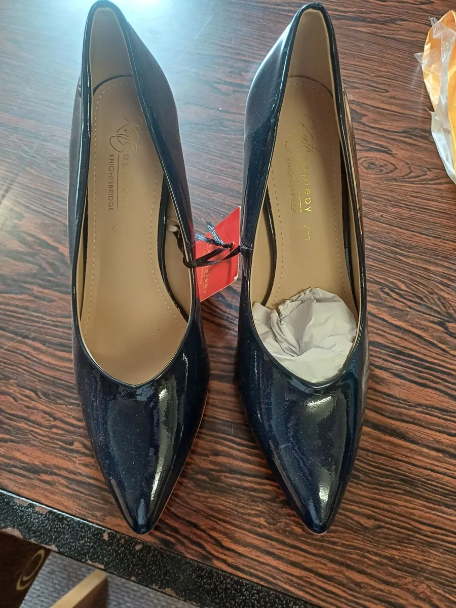 Shoes - Image 4