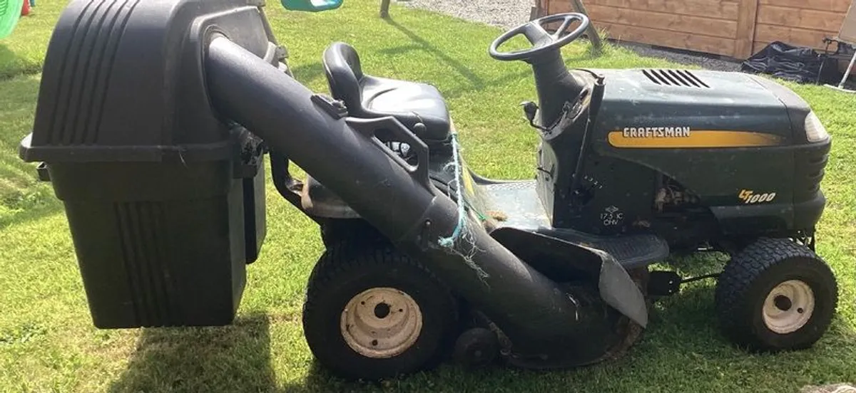 Ride on lawnmower - Image 3