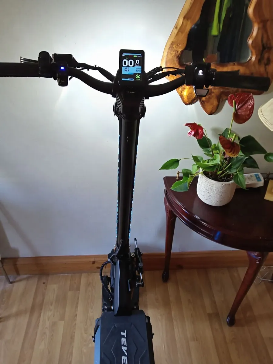 Electric Scooter Teverun Fighter 11 Extras Trade - Image 2